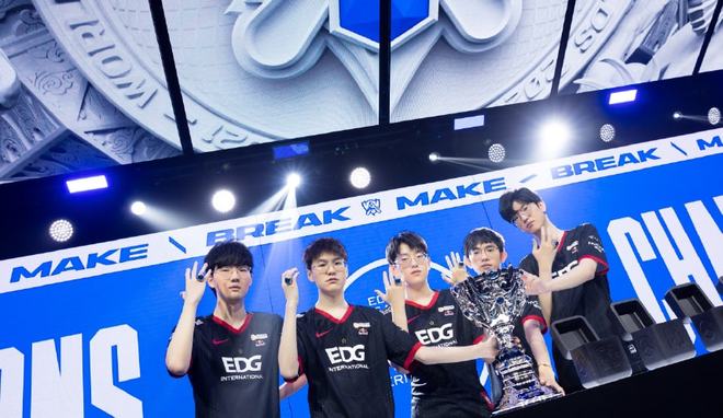 若日尼奥在 若日尼奥在