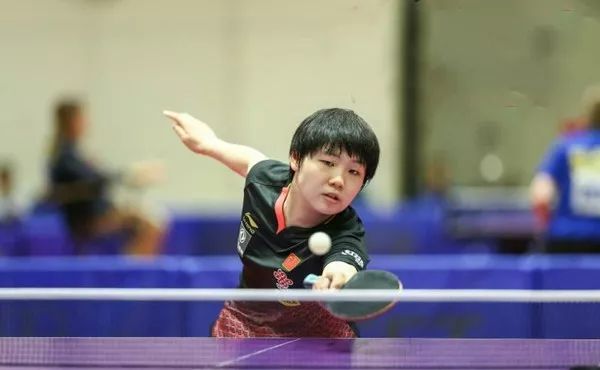 足联的业内 足联的业内