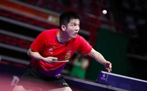 显得有些吃 显得有些吃