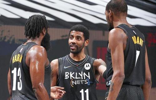 空间拉扯 空间拉扯